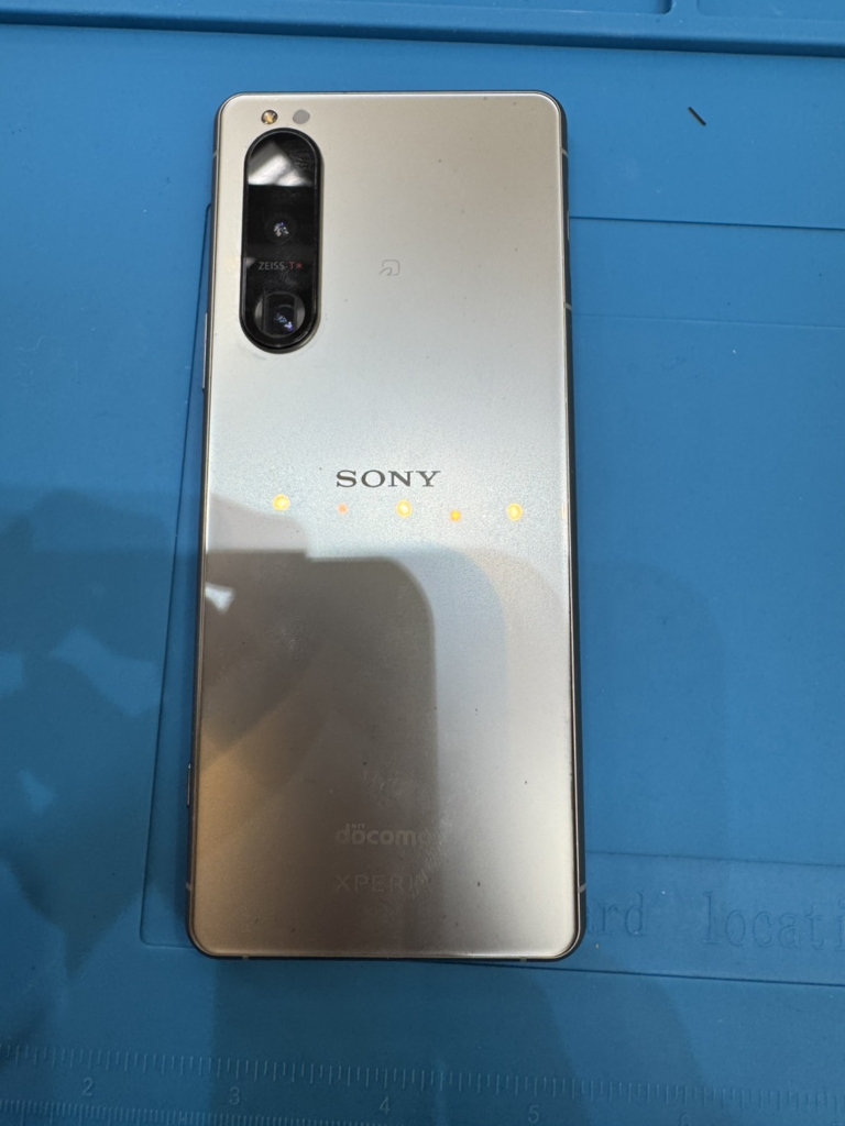 Xperia 5 IVの背面修理|ガラス割れ放置のリスクとデータそのまま即日修理のメリット