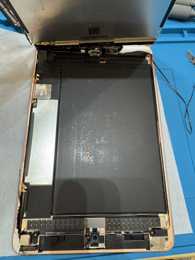 iPad mini 5の画面修理とバッテリー交換|同時修理がおすすめな理由とデータそのまま延命する方法